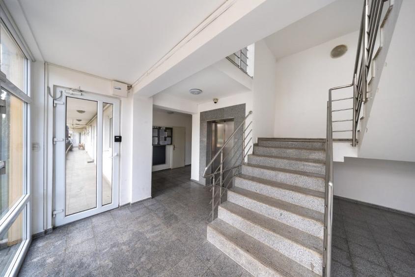 Garsoniera mobilata si utilata, Avantgarden, loc de parcare - 10