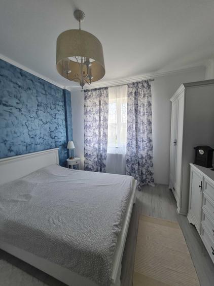 Vand apartament 3 camere bloc finalizat in 2023 situat pe str Sg Ilie Petre et 1/5,mobilat ,utilat +loc parcare privat ,108 mii negociabil. - 3
