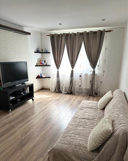 Apartament, 2 camere, renovat Apartament, 2 camere, renovat