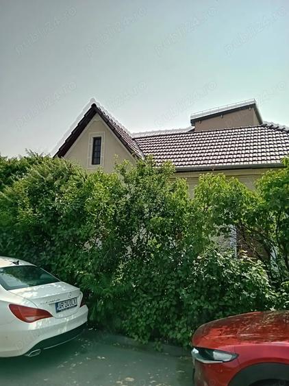 vind casa 5 camera .zona de interes(market&puncte alimentare&scoala&gradinite)mij.transpilort public - 2