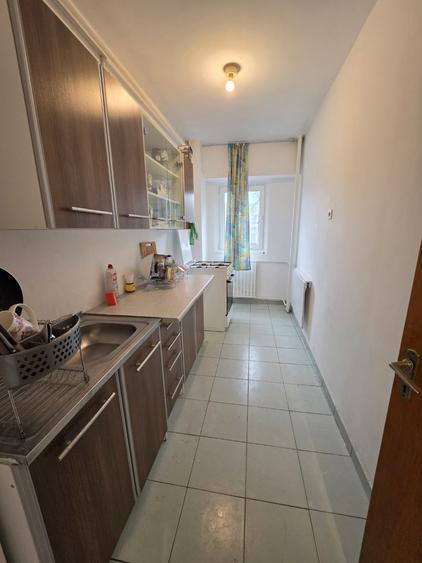 Piata Muncii, 5 minute metrou, pe Apostol Margarit, bloc 1987, reabilitat - 2