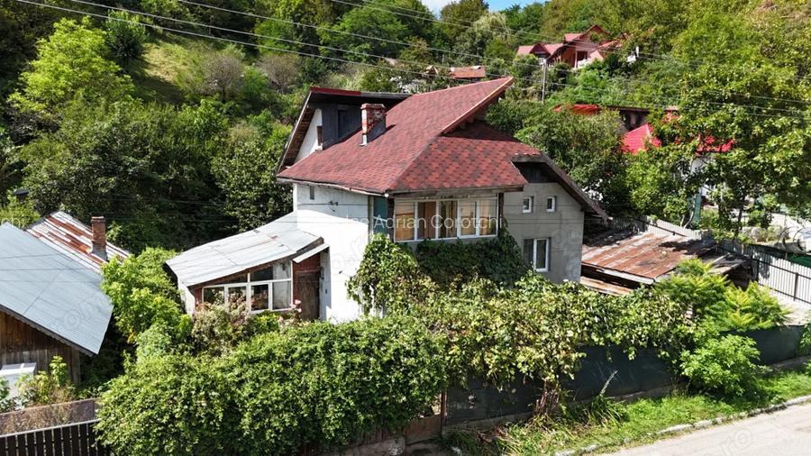 Casa de vanzare zona centrala langa magazinul Penny Brezoi Casa de vanzare zona centrala langa magazinul Penny Brezoi