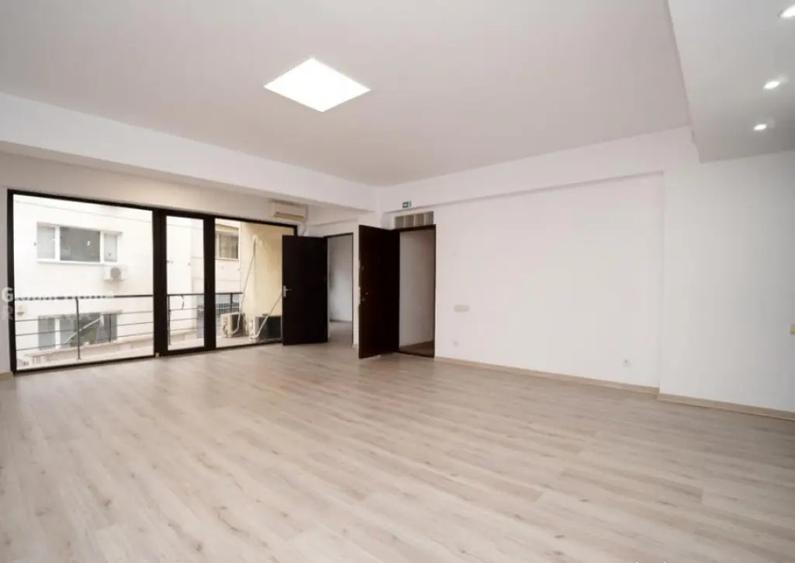 Piata Victorie - Cladire 346MP P+3 | 10 Camere + 7 Bai + 2 - 10