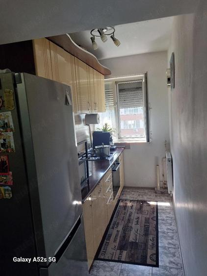 Vand apartament 2 camere - 2