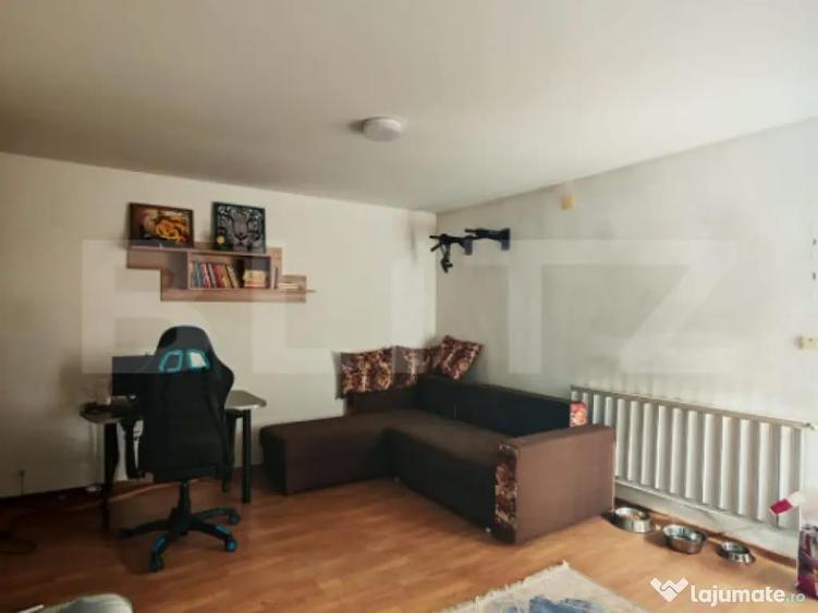 Casa cu 3 camere, 100 mp, zona centrala - 9