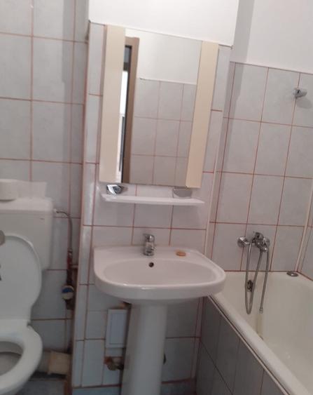 Inchiriez garsoniera - 6