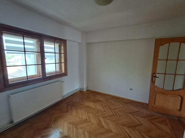 Apartament 2 camere Zona BCR - Cuza Voda - 55 mp - 4