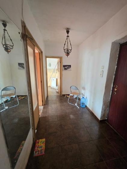 Calea Giulesti, chiar vav stadion, stradal, vedere fata, bloc 1989, 77 mp - 14