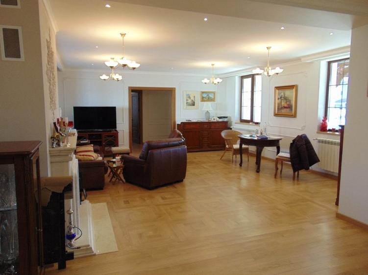 FARA COMISIOANE linga padure Vila 7 camere mobilata 4 bai 2 terase pe 1600mp - 47