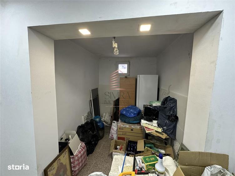 Casa 5 camere parter + etaj, teren de 1000 mq Livada - 1