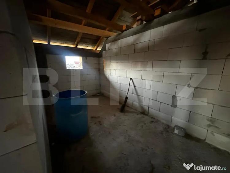 Casă cu 4 camere cu Teren 700 Mp în Central