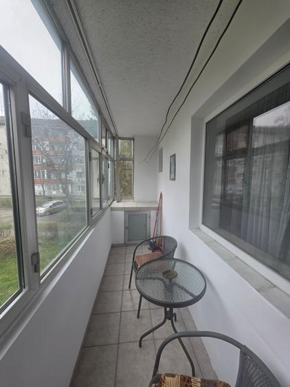 Inchiriez apartament 2 camere - 7