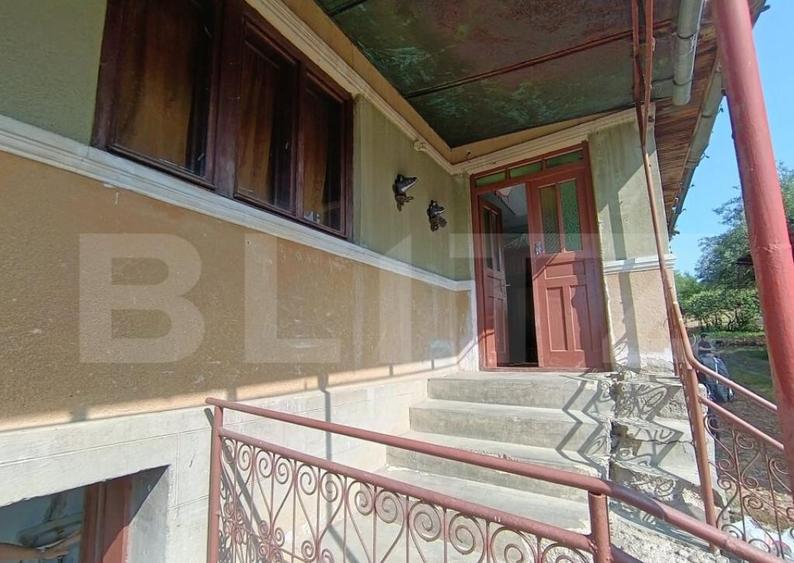 Casa cu 2 camere, 250 mp, zona sud-est - 1