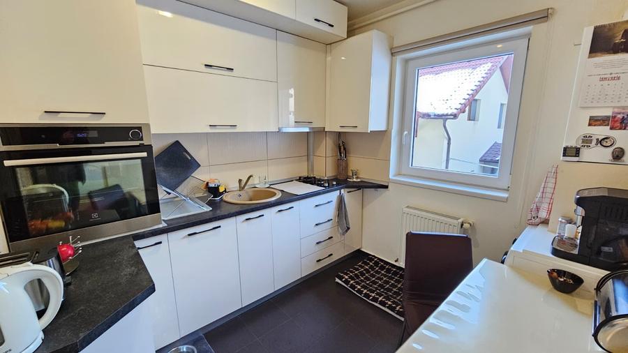 Apartament 2 camere zona Judetean,mobilat,parcare,160000 Euro - 5