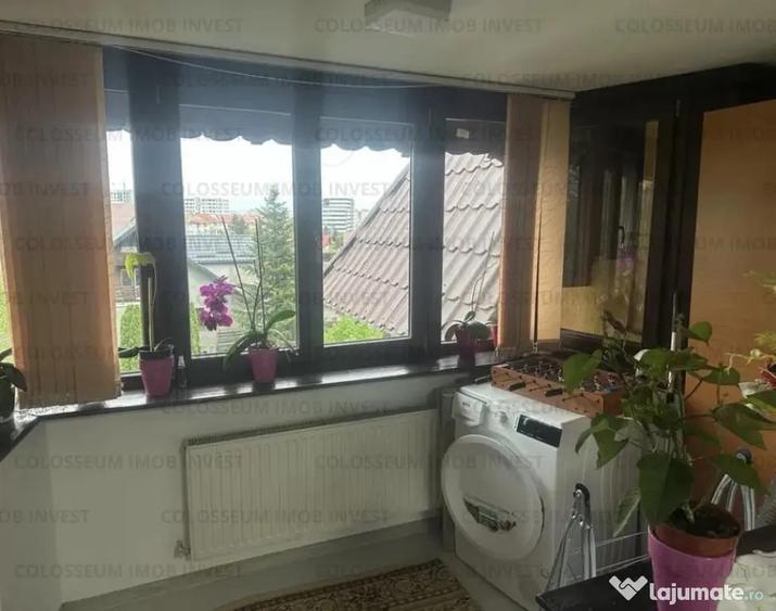 Apartament cu 2 camere decomandat, mobilat în Răcădău