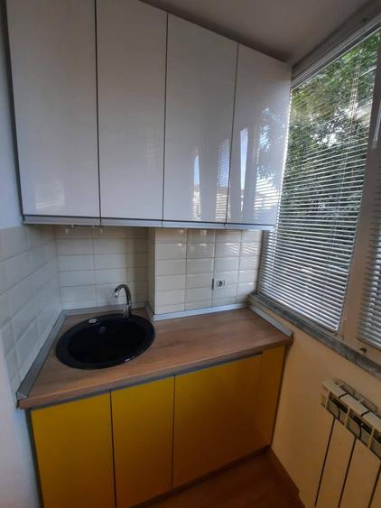 Inchiriez apartament 2 camere etaj 1 - 5