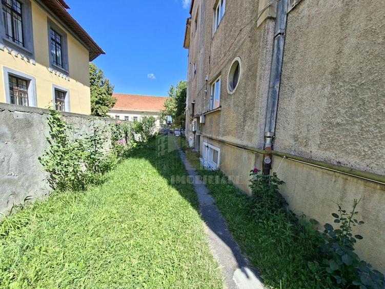 Apartament 3 camere Poarta Schei Brasov - 16