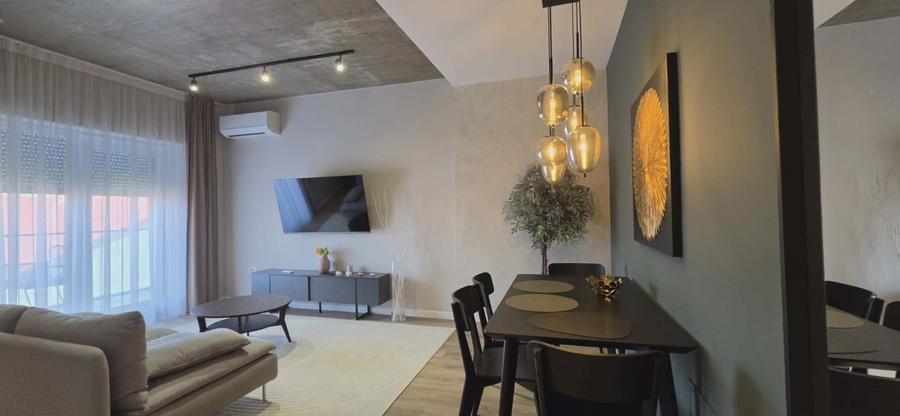 Apartament cu 2 camere decomandat în Calea Clujului