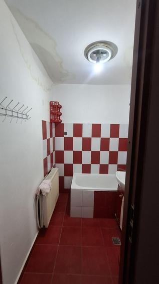 Inchiriez garsoniera in Turda str Tineretului nr 34. - 3