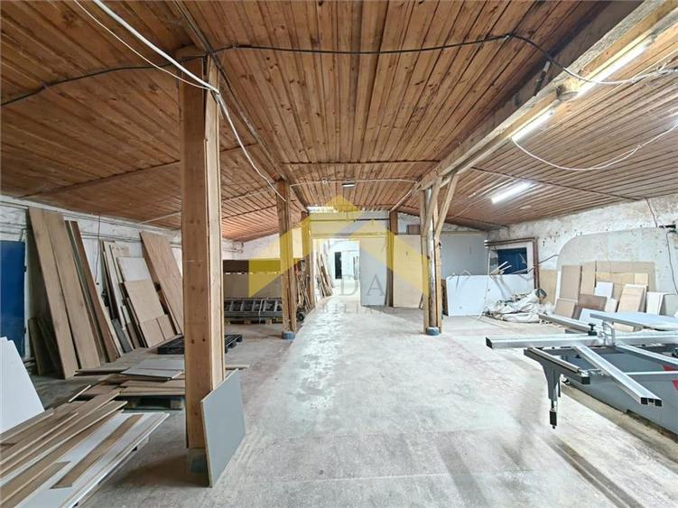 Spațiu industrial, de 750 mp, în Șofronea