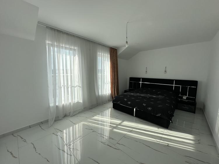 Duplex cu 3 camere cu Teren 305 Mp în Moșnița Veche