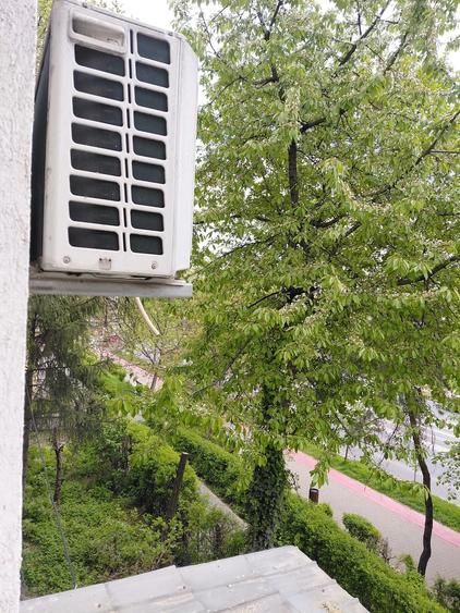 Apartament cu 2 camere decomandat în Est