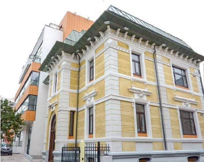 Birou, de 256 mp, în Batistei