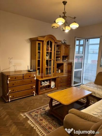 Apartament cu 2 camere semidecomandat în Central