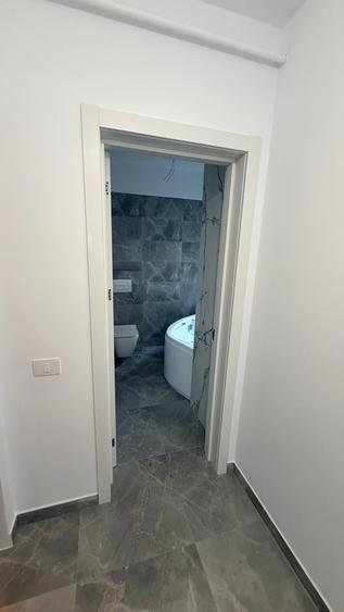 Apartament cu 3 camere în Păcurari