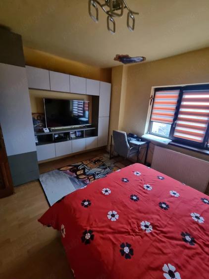 Apartament cu 3 camere decomandat în Brazda lui Novac