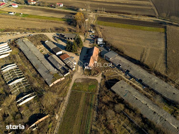 Teren de 92161 mp, în Central