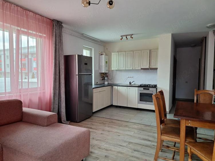 Apartament cu 2 camere decomandat în Sud