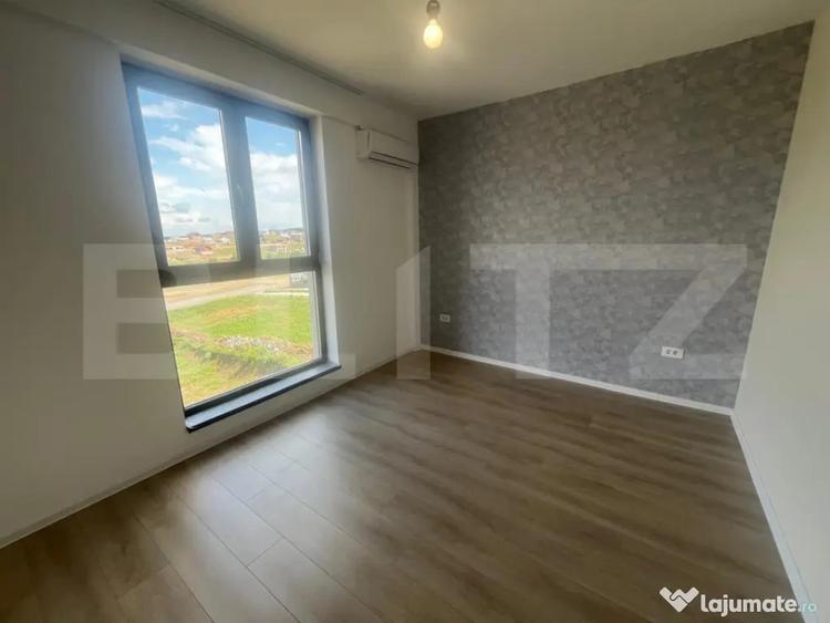 Apartament cu 2 camere decomandat în Sânmartin
