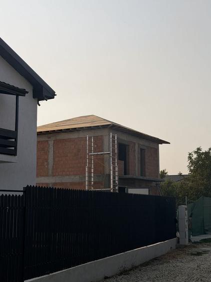 Casă cu 4 camere în Central
