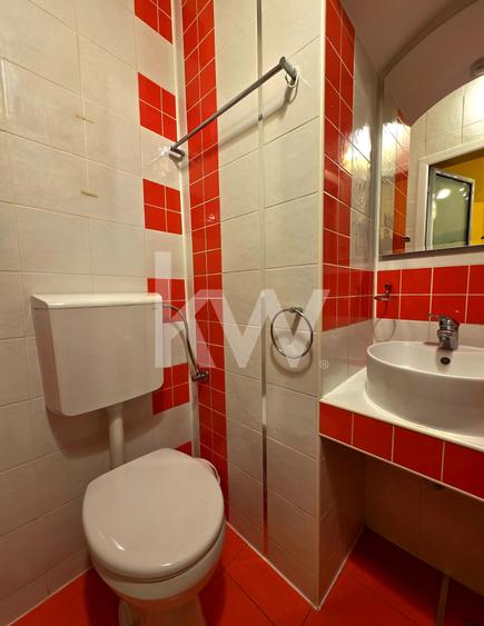Apartament cu 2 camere semidecomandat în Calea București