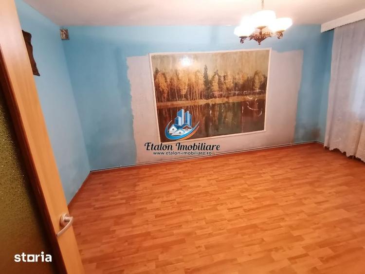 Apartament cu 3 camere decomandat în 1 Mai