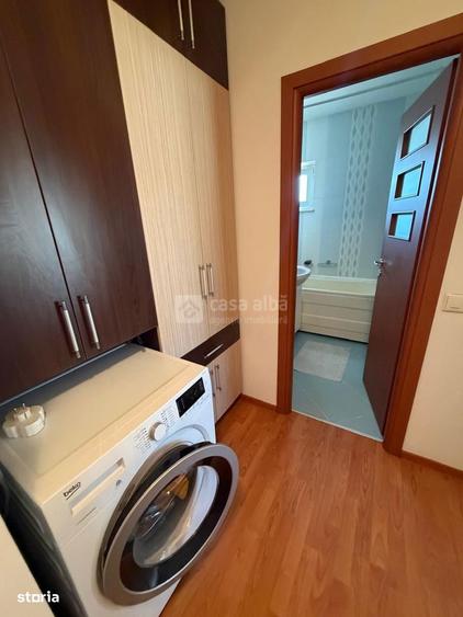 Apartament cu 3 camere decomandat, mobilat în Dacia