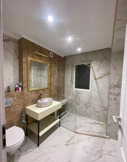 Apartament cu 3 camere decomandat, mobilat în Faleza Nord