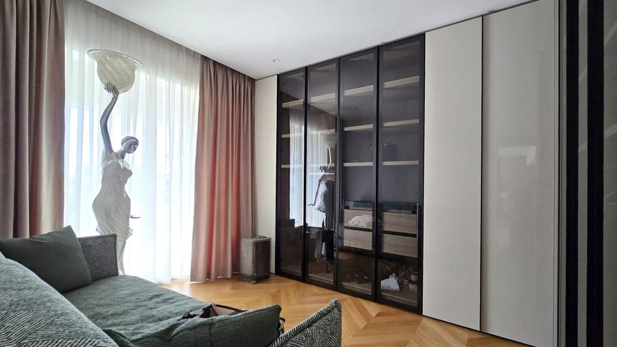 Apartament cu 3 camere decomandat în Iancu Nicolae