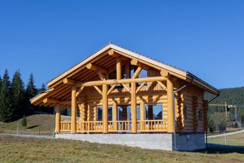 Casa din Busteni si 2520 mp teren intr-o Locatie De Vis - 2