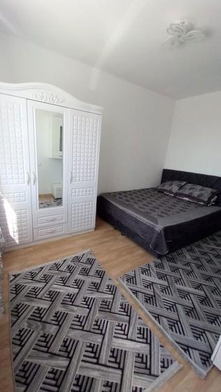 Inchiriez garsoniera . - 3