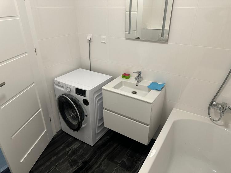 Apartament cu 2 camere decomandat în Florești