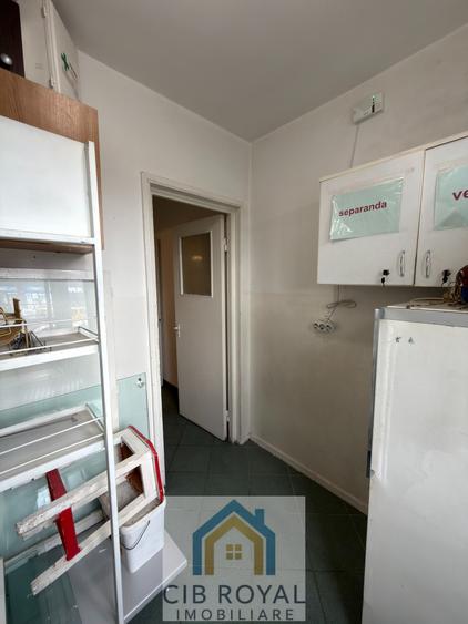 Spatiu comercial Pantelimon,vis a vis de piata Delfinului,Aleea Dobrina 4 - 15