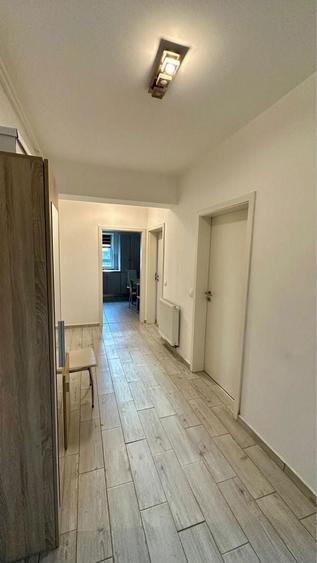 Se inchiriaza proprietar apartament vizavi mall Coresi Tractoru - 3