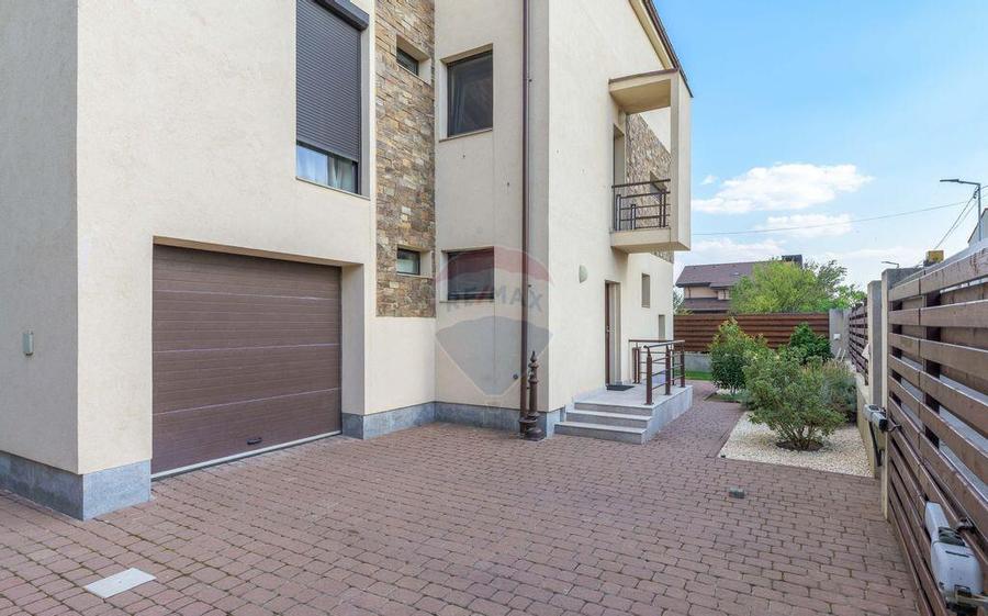 CASA / VILA PREMIUM DE VANZARE IN OTOPENI - 18