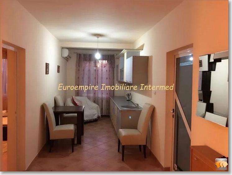 De inchiriat vila cu 5 camere in loc. Ovidiu jud. Constanta - 1