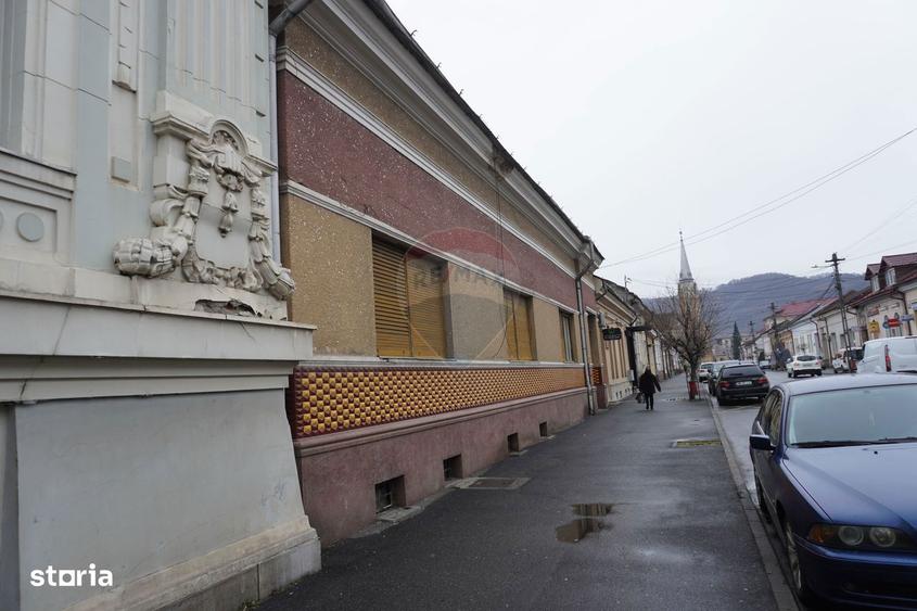 Casa / Vila cu 5 camere de vanzare - 10