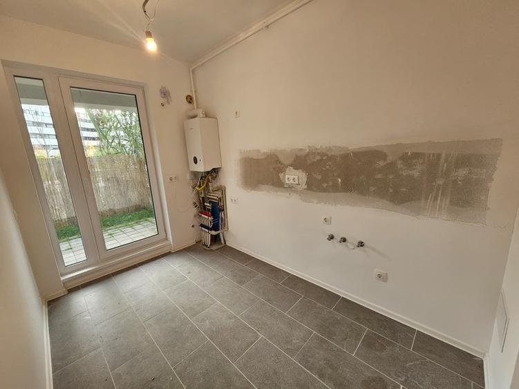 Atria Urban Resort - Sectorul 1 - zona Mall Colosseum - Piscina interioara - 12