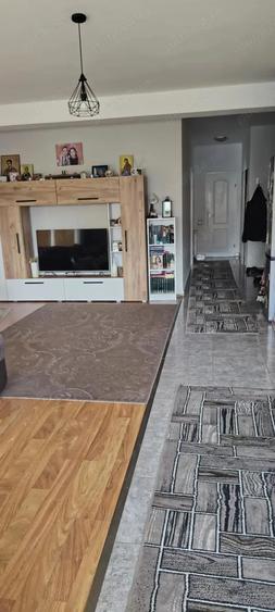 Vand apartament cu 2 camere,pe strada Stejarului,Flore?ti! - 2