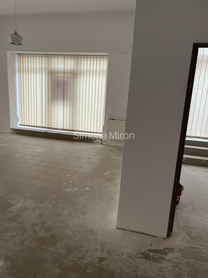 De Vanzare Spatiu Comercial, 63.5 mp, Parcare, Zona Porii De Vanzare Spatiu Comercial, 63.5 mp, Parcare, Zona Porii
